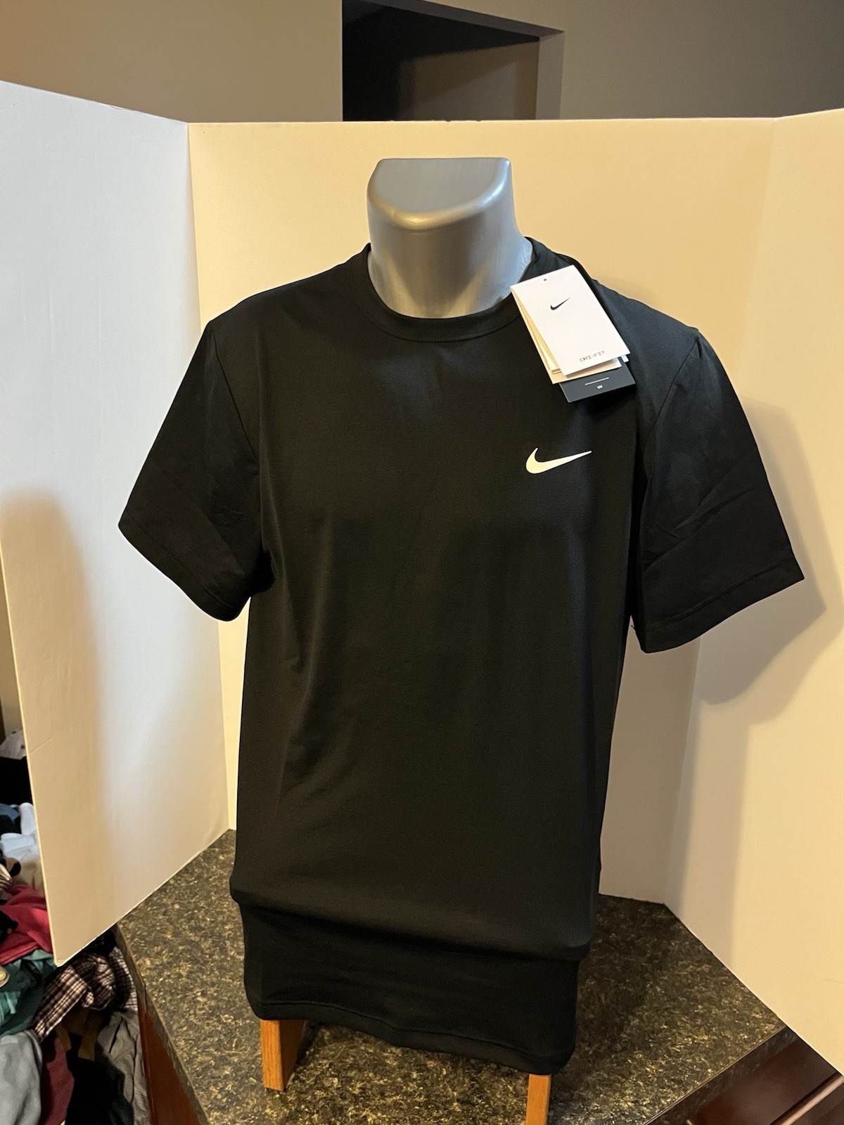 Nike Dri Fit Men’s T-Shirt Black Polyester Small - NWT gallery