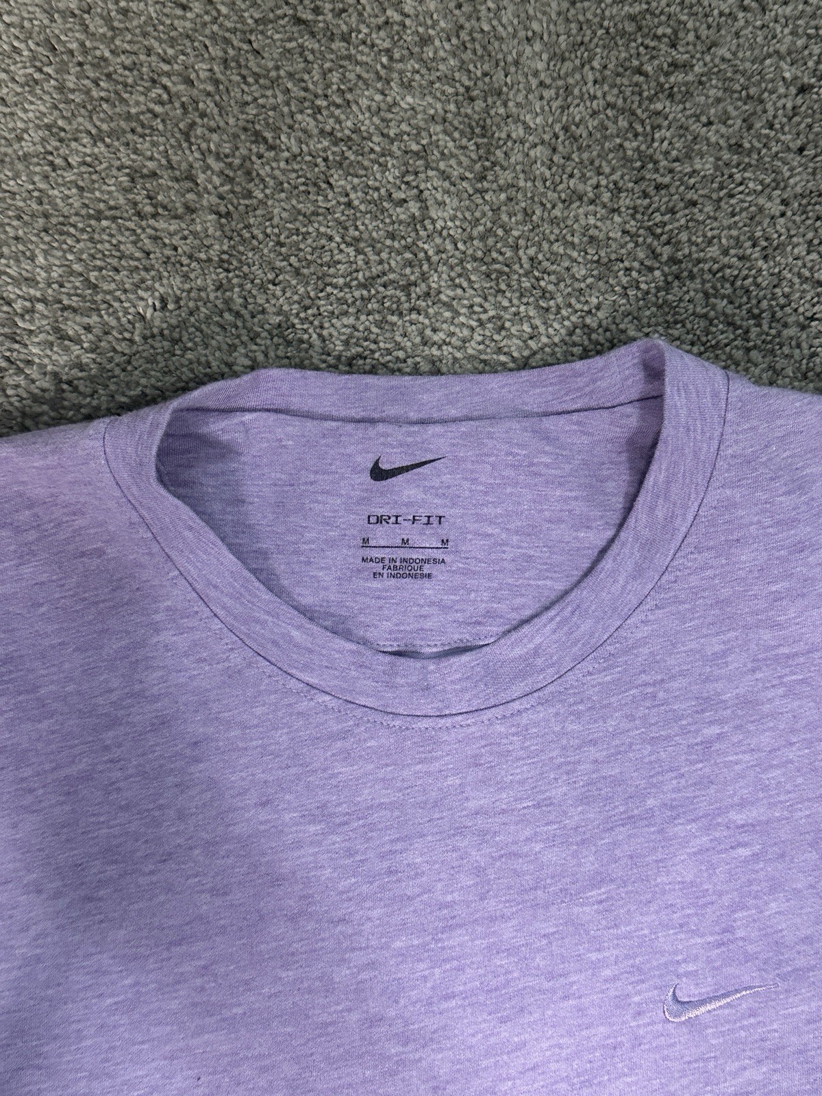 Nike Dri-FIT Men’s Medium Purple Heather Mini Swoosh Athletic T Shirt gallery