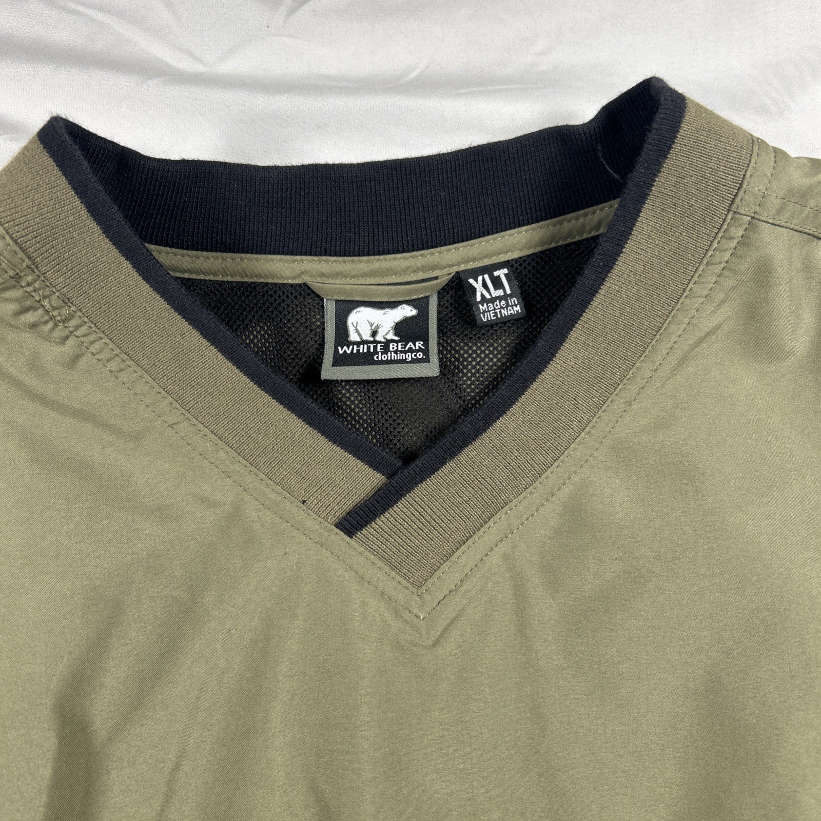 White Bear Microfiber Windshirt Pullover Long Sleeve V-Neck Golf Wind size XLT gallery