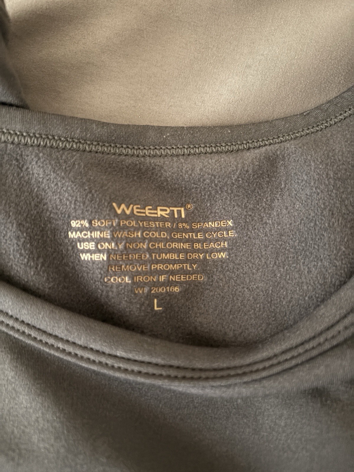 WEERTI Men's Gray Long Sleeve Crew Neck Moisture Wicking T-Shirt Size L gallery