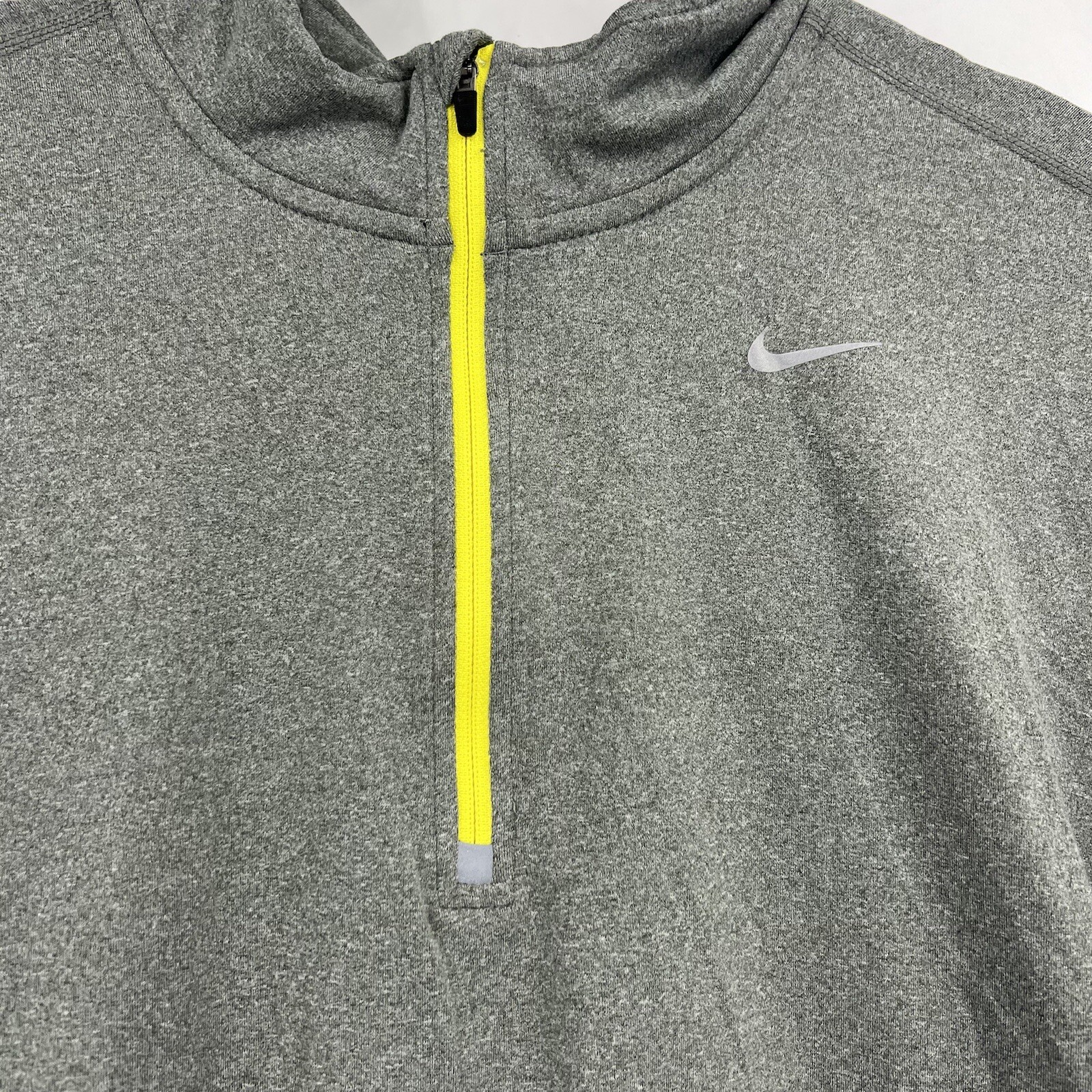 Nike Element 1/2 Zip Pullover Running Mens L Green 504606-013 gallery