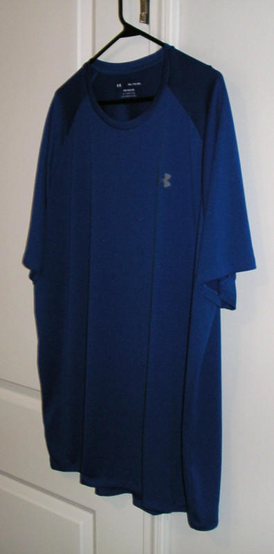 UNDER ARMOUR THE TECH TEE MEN'S ( 2XL) DARK BLUE (SS) POLYESTER LOGO T. SHIRT! gallery