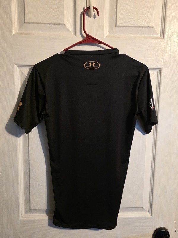 UNDER ARMOUR WWE Championship Belt Compression Shirt Black Mens Medium gallery