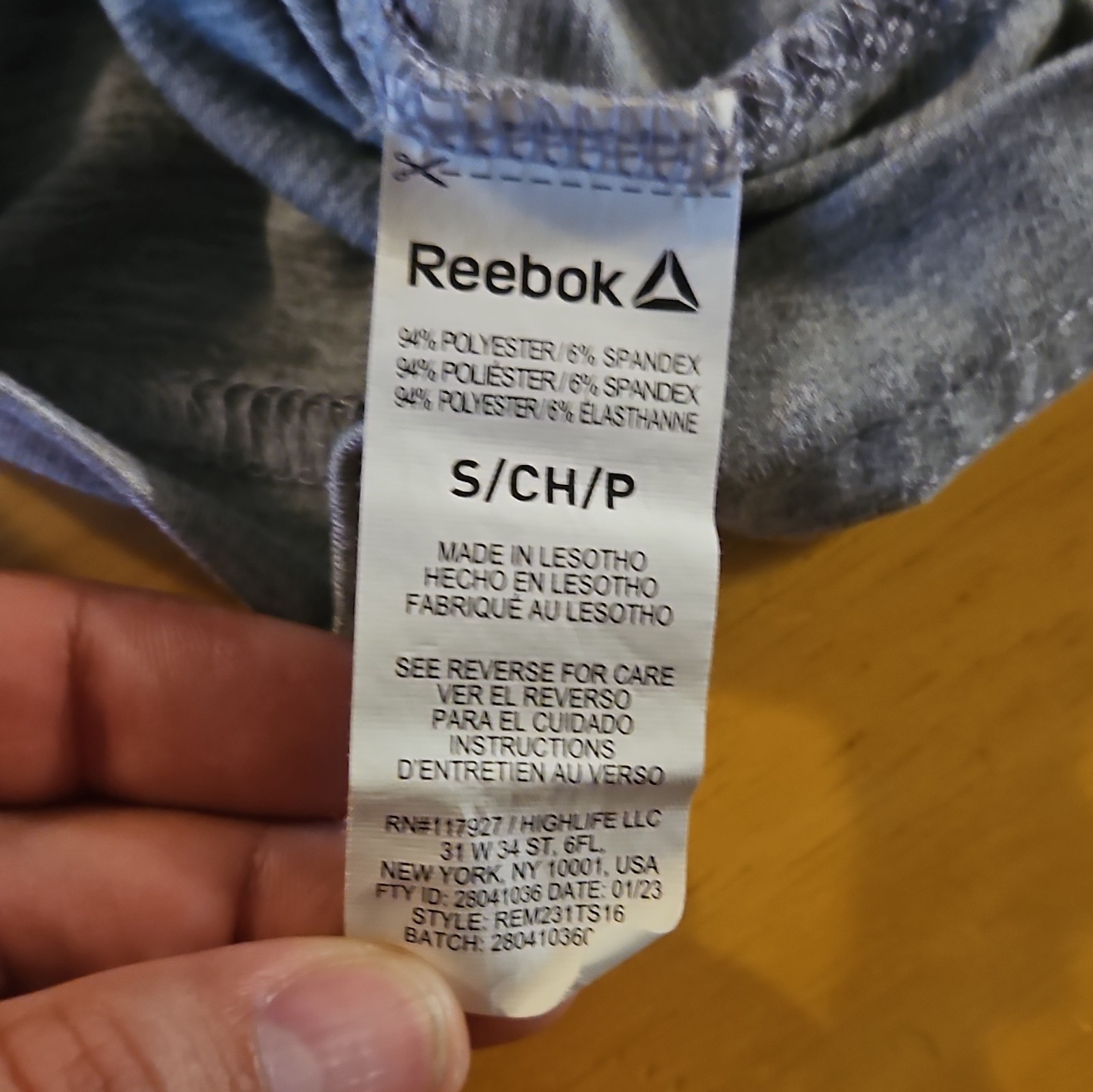 Reebok Men’s Activewear Crew Neck Short Sleeve Gray S Stretch Logo Polyester gallery