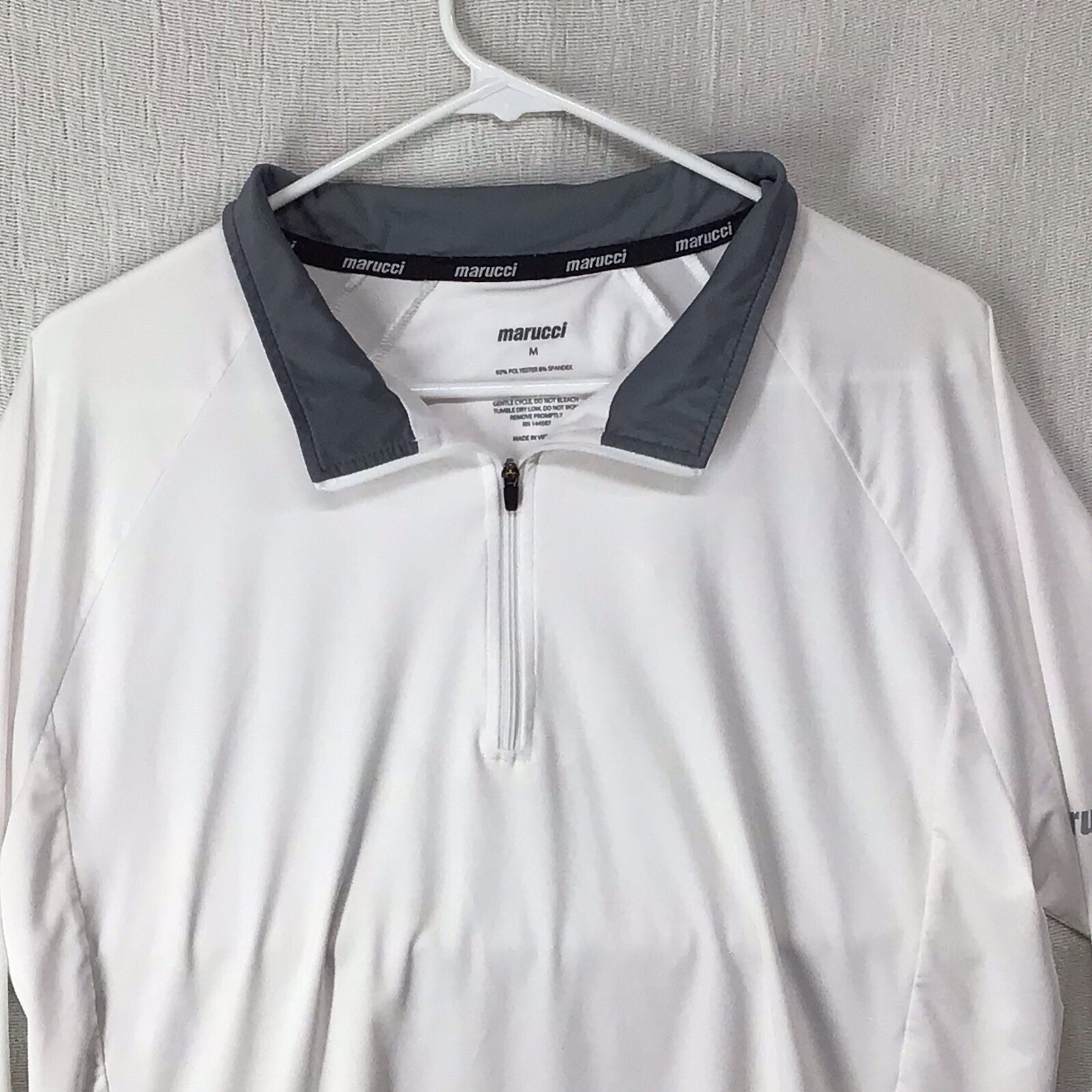 Marucci Men’s Medium 1/4 Zip Wind Breaker White Gray Long Sleeve Spell out gallery