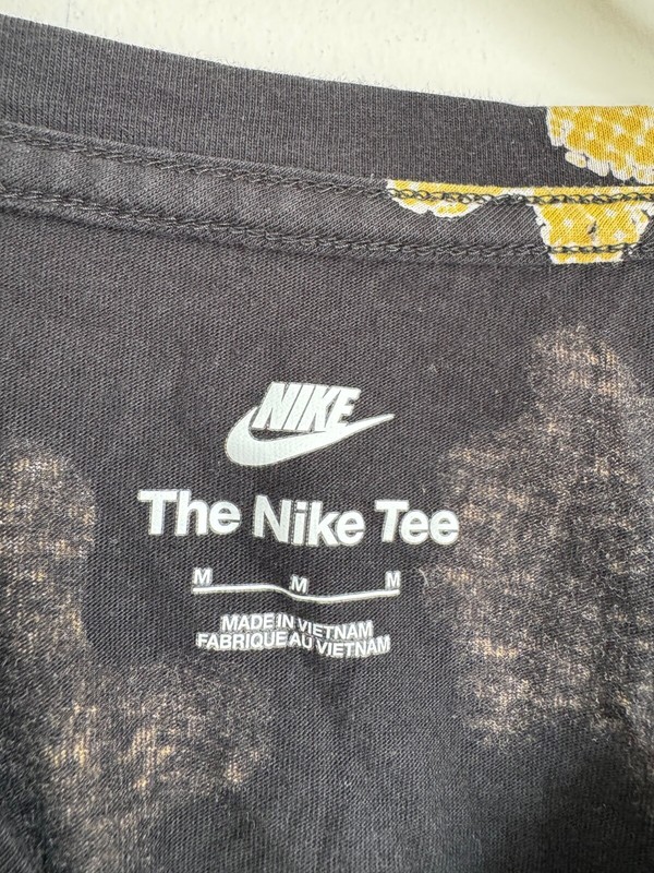 RARE Nike Shirt Have A Nike Day Long Sleeve Shirt Black Pixel Floral Mens M gallery