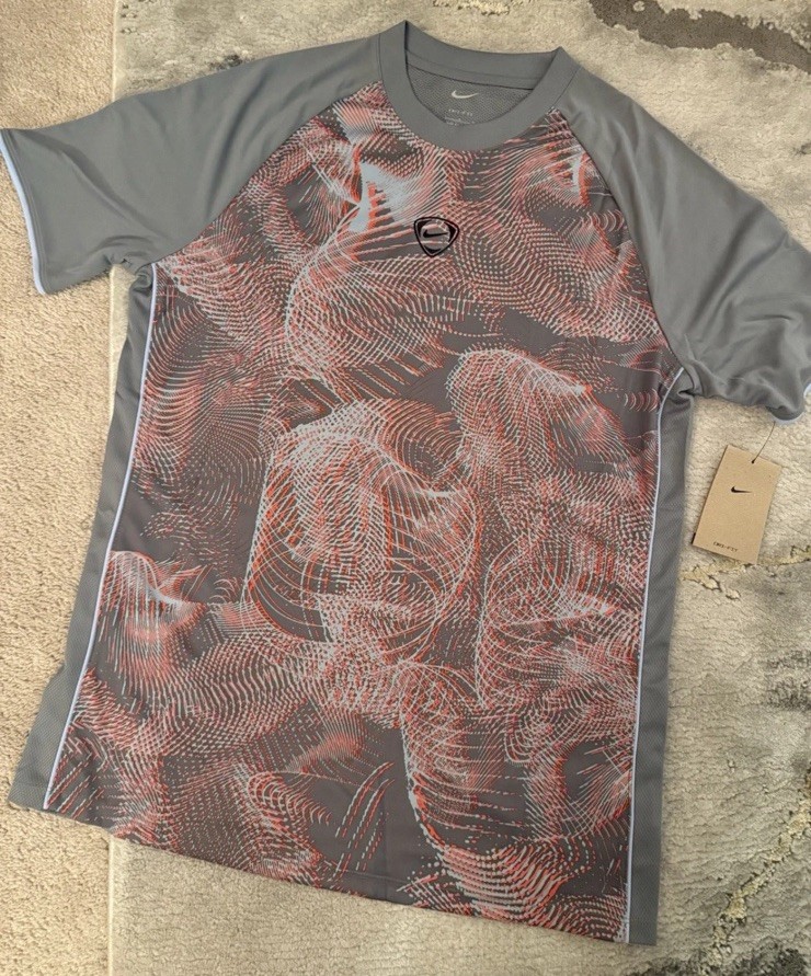 Nike Academy+ Soccer Jersey Size. Men’s XL (HV1824-635) gallery