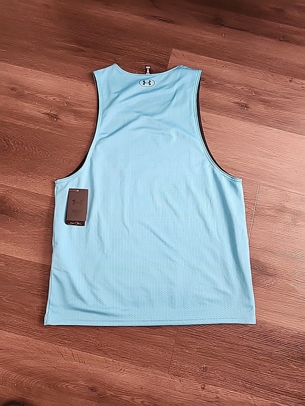 Medium UA Men's Project Rock Reversible Mesh Tank Sleeveless Workout Jersey gallery