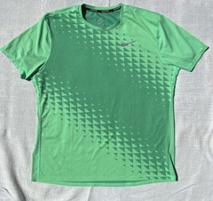 Nike Zonal Cooling Relay Graphic Men’s Short-Sleeve Running Top
