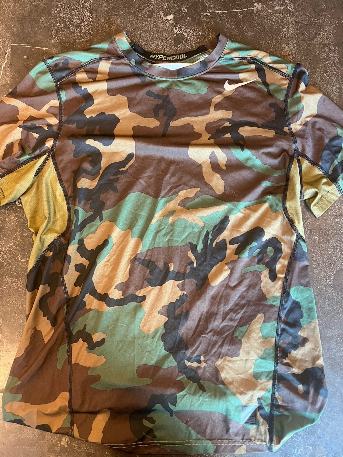 Nike Pro Combat Dri-FIT Hypercool Athletic T-Shirt Camouflage - men's L gallery