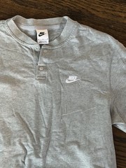 Nike Mens Club Fleece Long Sleeve Henley Shirt Gray FZ6630-010 Medium