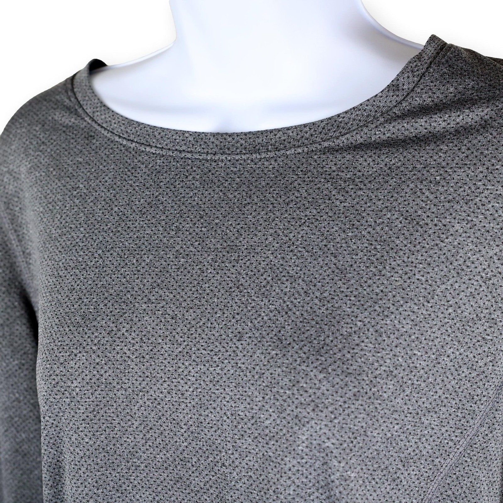 Danskin Now Gray Chevron Back Longsleeve Tee L gallery