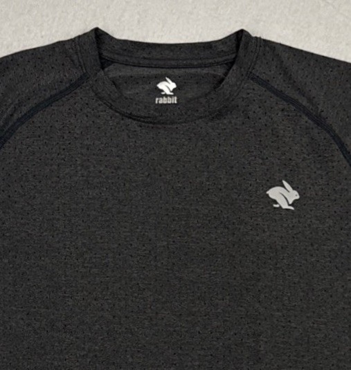 rabbit EZ Tee Perf Trail Mens Small Charcoal Gray Perforated Running Shirt RM158 gallery