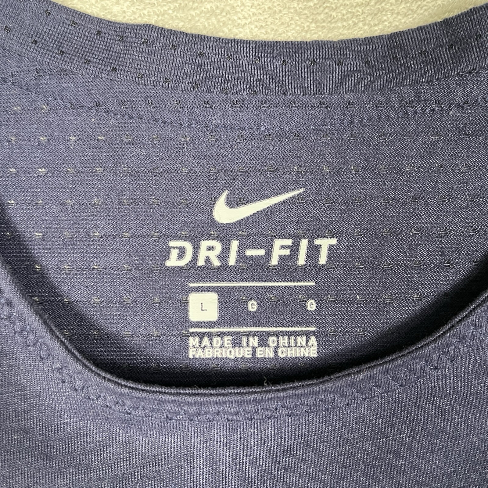 Nike Breathe Wild Run Men’s Running Long Sleeve Shirt Size L Dri-Fit BV5590 gallery