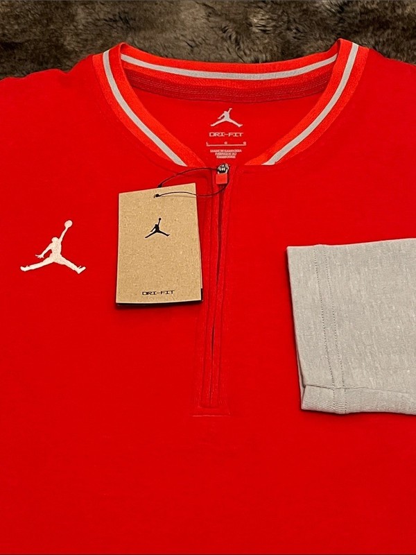 Nike Jordan Pregame Pullover Men's L Football 1/4 Zip shirt Red Gray FN7486 $85 gallery