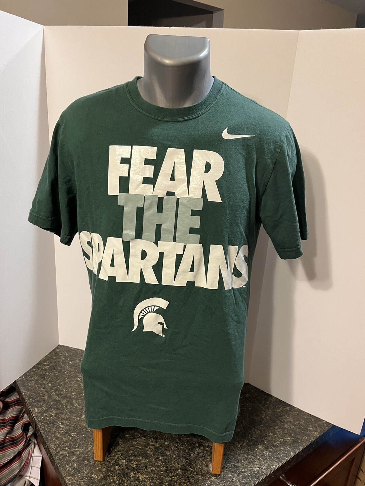 Nike Michigan State Spartans Men’s T Shirt Green Medium Athletic Cut Cotton gallery