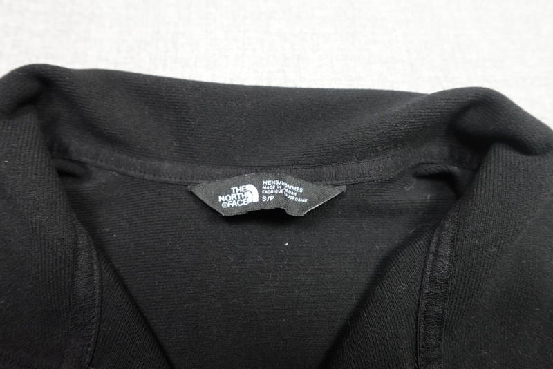 The North Face Quarter Zip Pullover Mens Small Black Lightweight Base Layer gallery