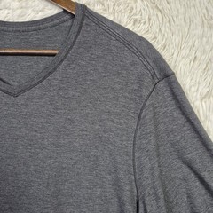 Lululemon Mens 2XL Heather Charcoal Black V-Neck T-Shirt Athleisure Curve Hem