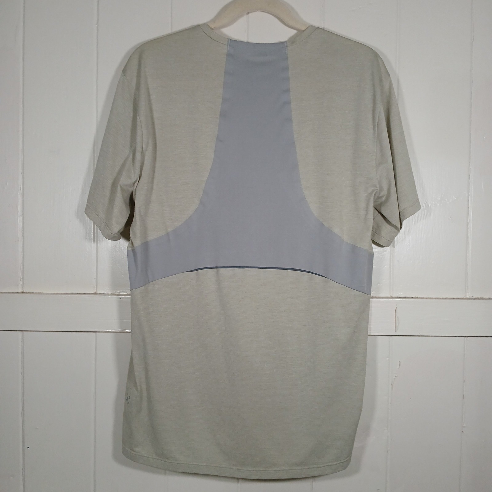 Lululemon Mens Fast + Free Athletic Shirt Crew Neck Performance Top Beige Large gallery