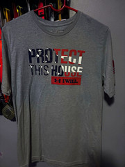Under Armour HeatGear Men’s S Loose Crew Neck Graphic Print T-Shirt Gray