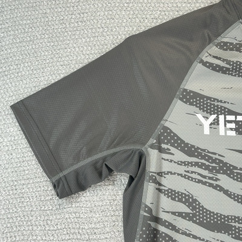 Yeti Cycles Shirt Jersey Men’s Medium Gray Camo Longhorn Lightweight Bike gallery