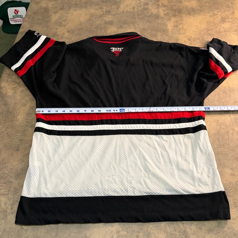 Starter Chicago Bulls Shirt Mens Large Black Red White Vintage Mesh Polo 90s gallery
