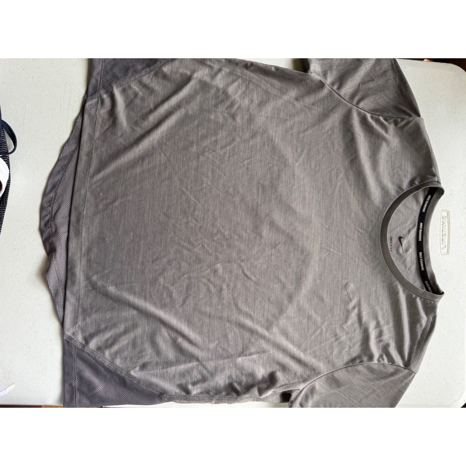 Nike Running Dri-FIT Mens XL Gray Short Sleeve Mesh Back Training T-Shirt gallery