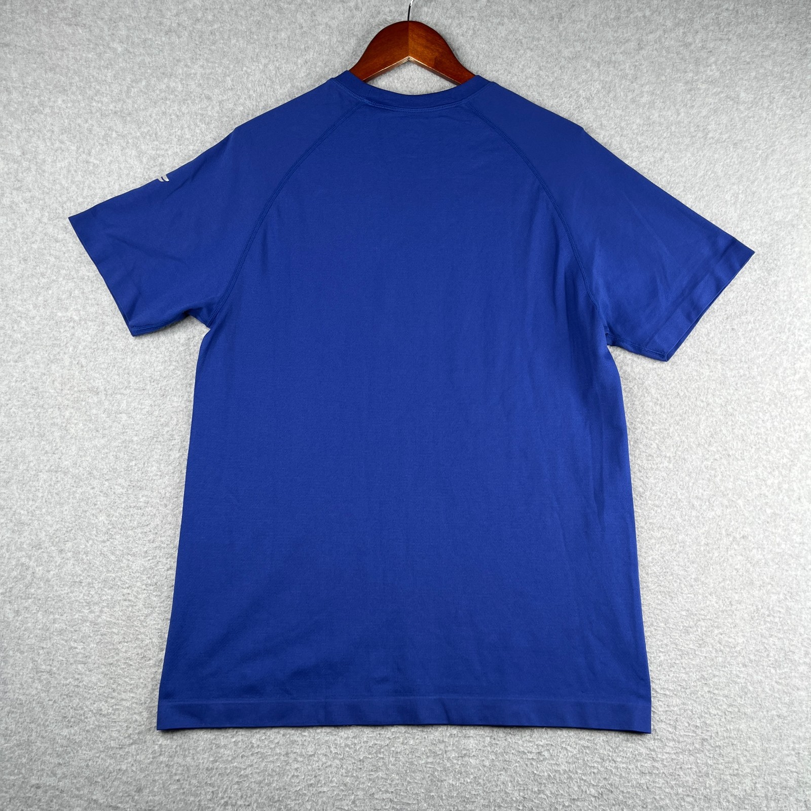 Fabletics Gym T Shirt Medium Royal Blue Performance Stretch Casual Mens gallery