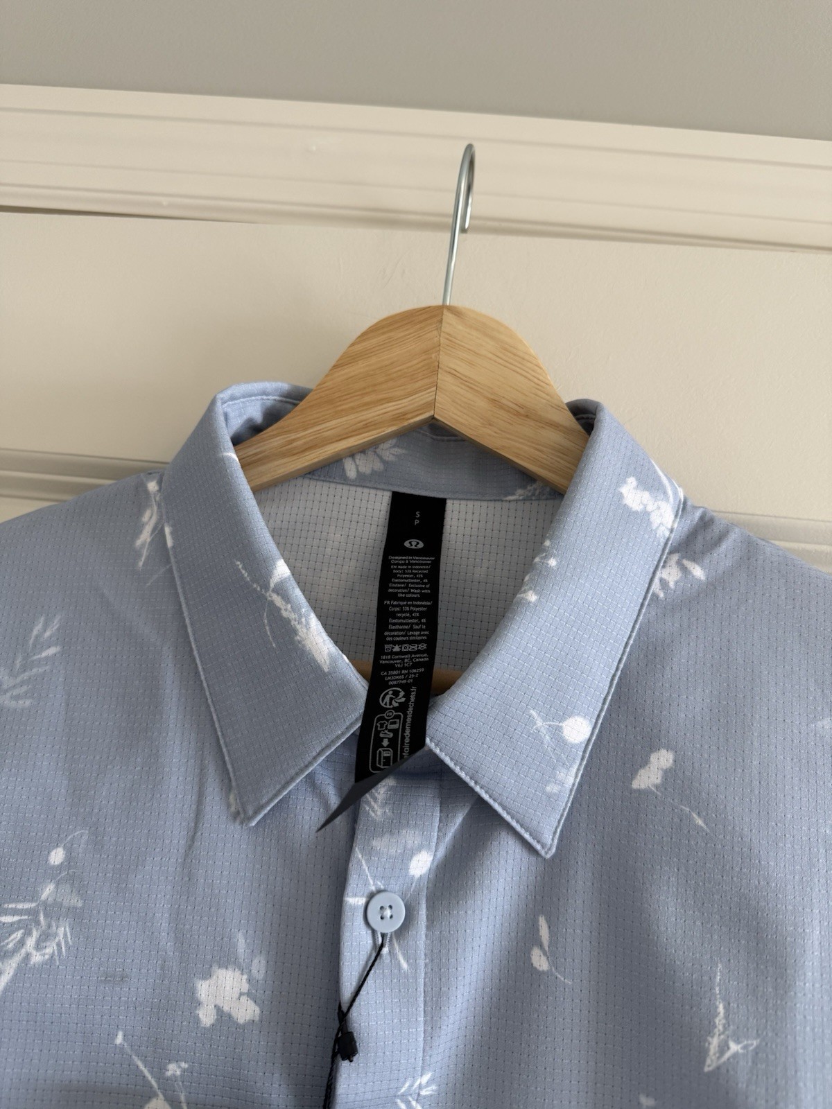 Lululemon Airing Easy Short Sleeve Shirt Men Size S SSB3 New gallery