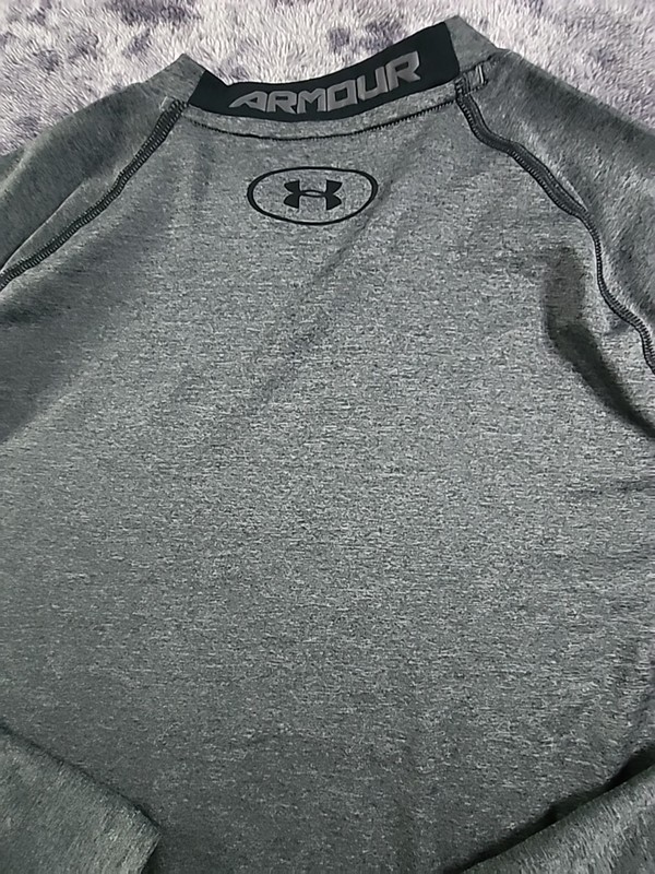 Under Armour Mens Compression Heat Gear Athletic Top Grey Long Sleeve Size M gallery