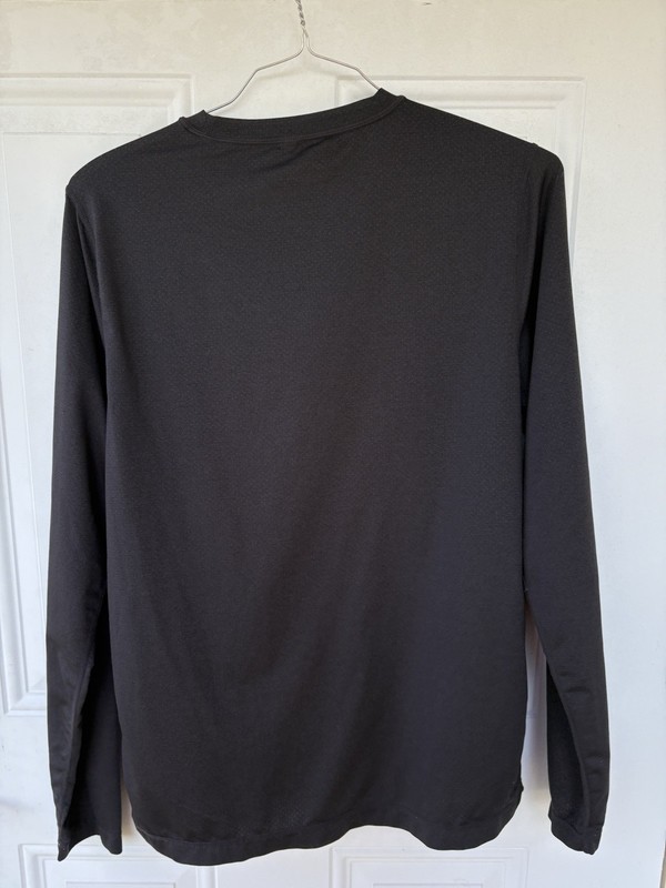 Vuori Long Sleeve Current Tech Tee in Men’s Black Size Medium gallery