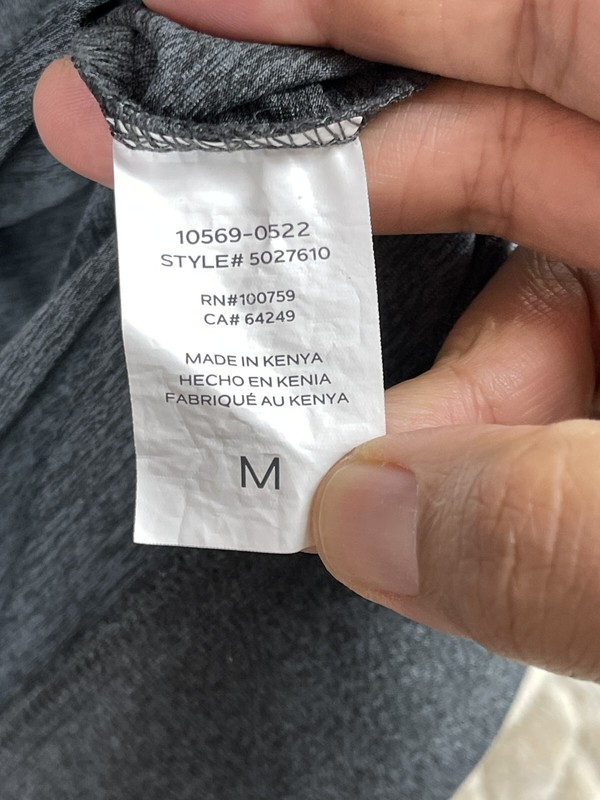 Van Heusen Men’s Quarter Zip Pullover Sweatshirt Gray Medium Performance Fit gallery