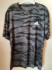 Adidas sz MED men’s Training athletic camo ss black/gray tiger stripped–NWOT