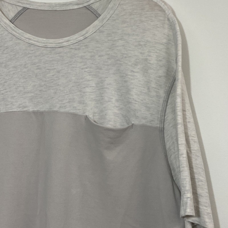 Lululemon In Your Element Short Sleeve Shirt Mens S/M Gray Two Tone Chest Pocket gallery