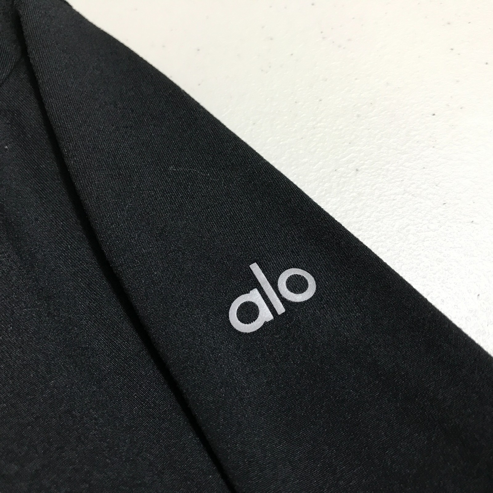 Alo Yoga Men's Conquer 1/4 Zip Reform Long Sleeve Black Top M3193R Size L gallery