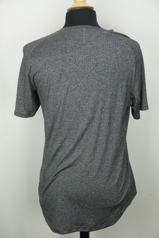 Lululemon Gray Lightweight Long Tail Short Sleeve Active Shirt Sz L gallery