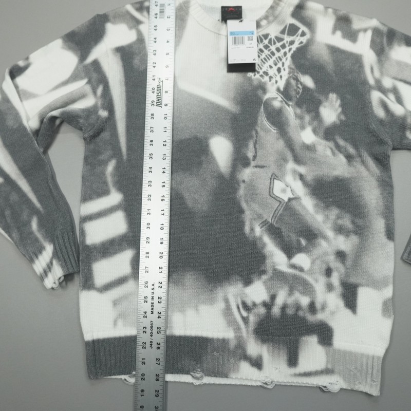 Jordan Graphic Basketball Crewneck Sweater Distressed Men's Size M Off-White gallery