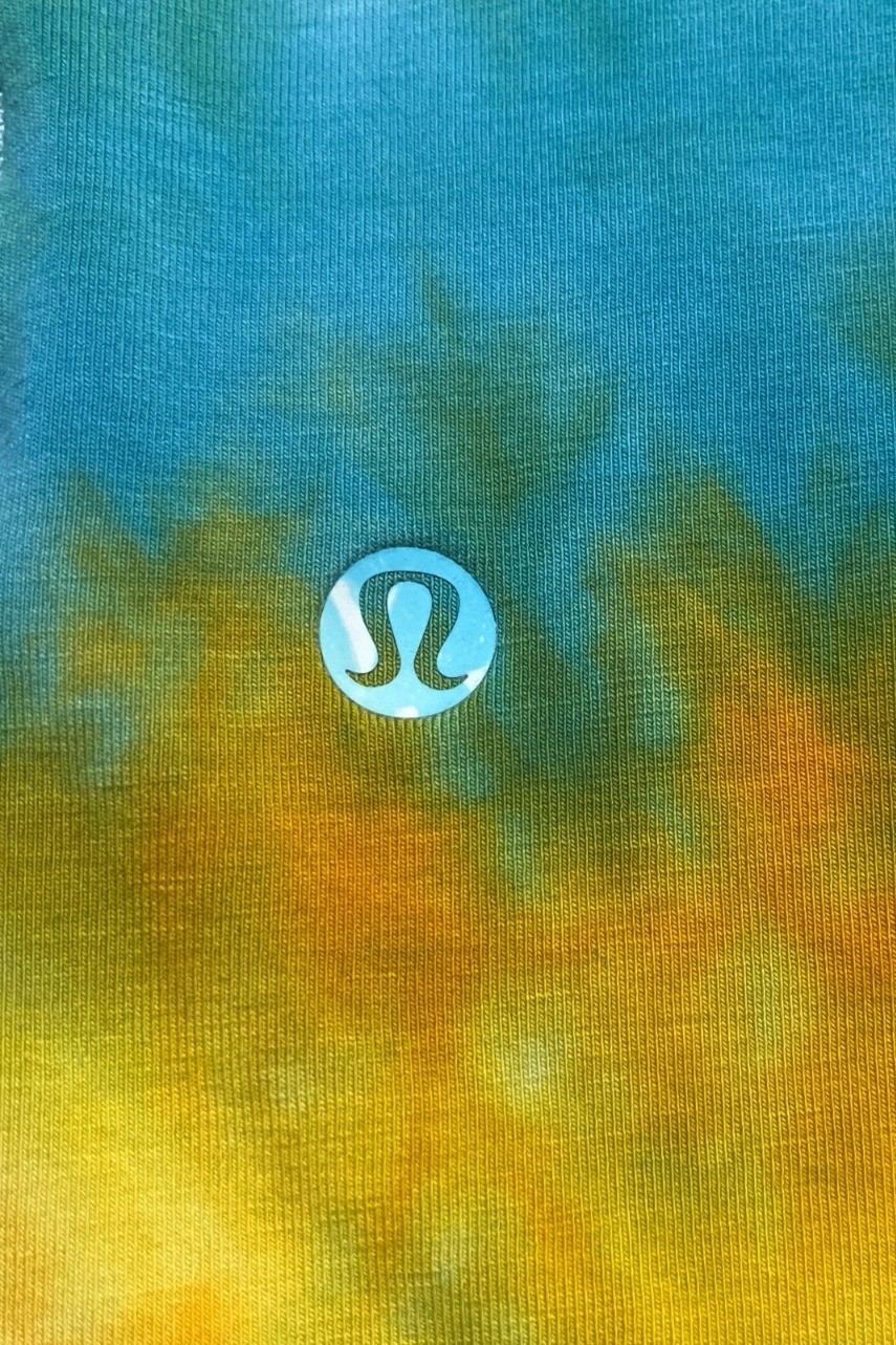 Lululemon Mens 5 Year Basic Tee Custom Tie Dye Blue Green Yellow Size L gallery