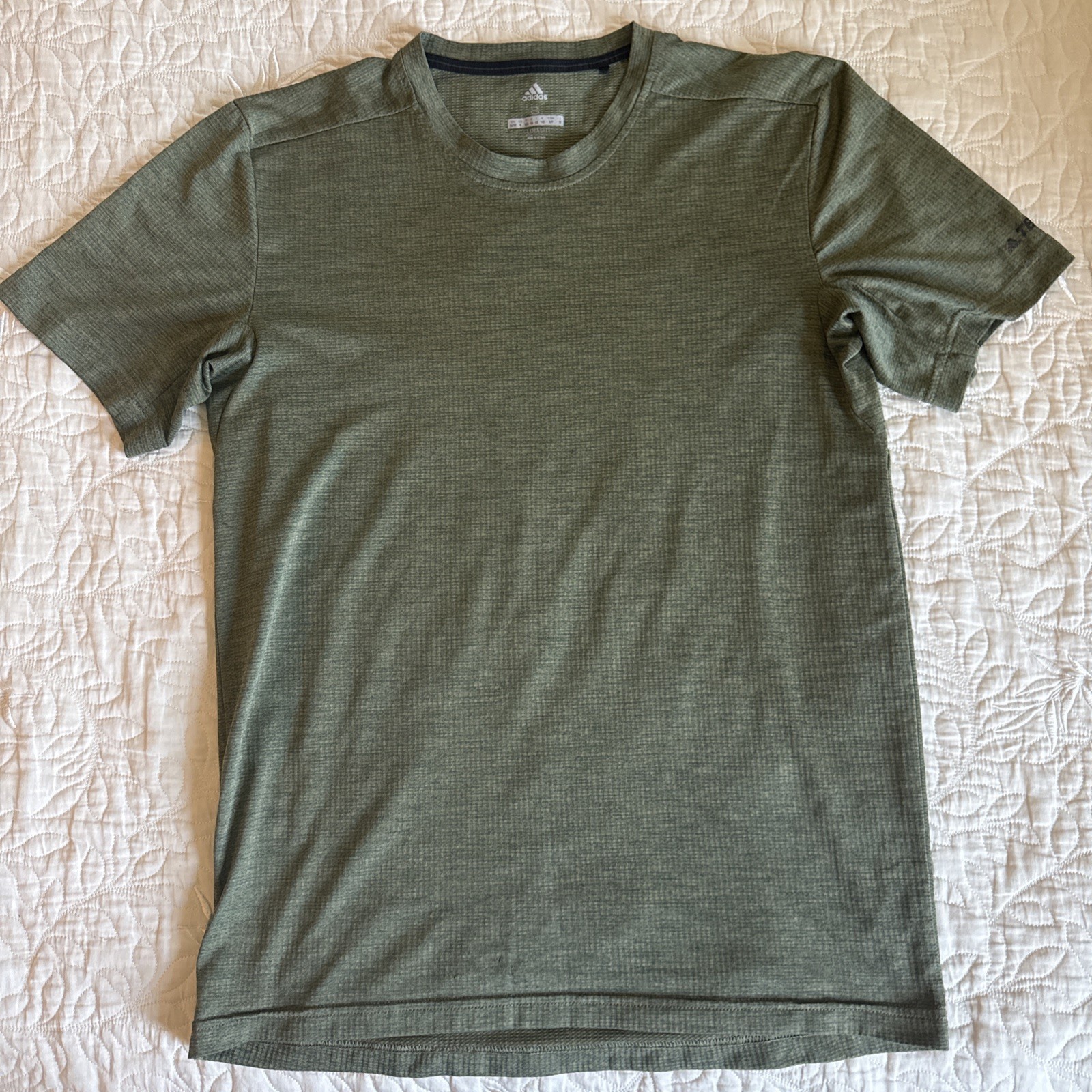 Adidas Climate Terrex Performance T-Shirt Olive Green Sweat Wicking Fabric Small gallery
