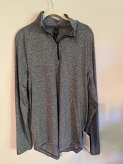 Lululemon Men’s Heather Grey License to Train Quarter Zip Size M Athletic Sport