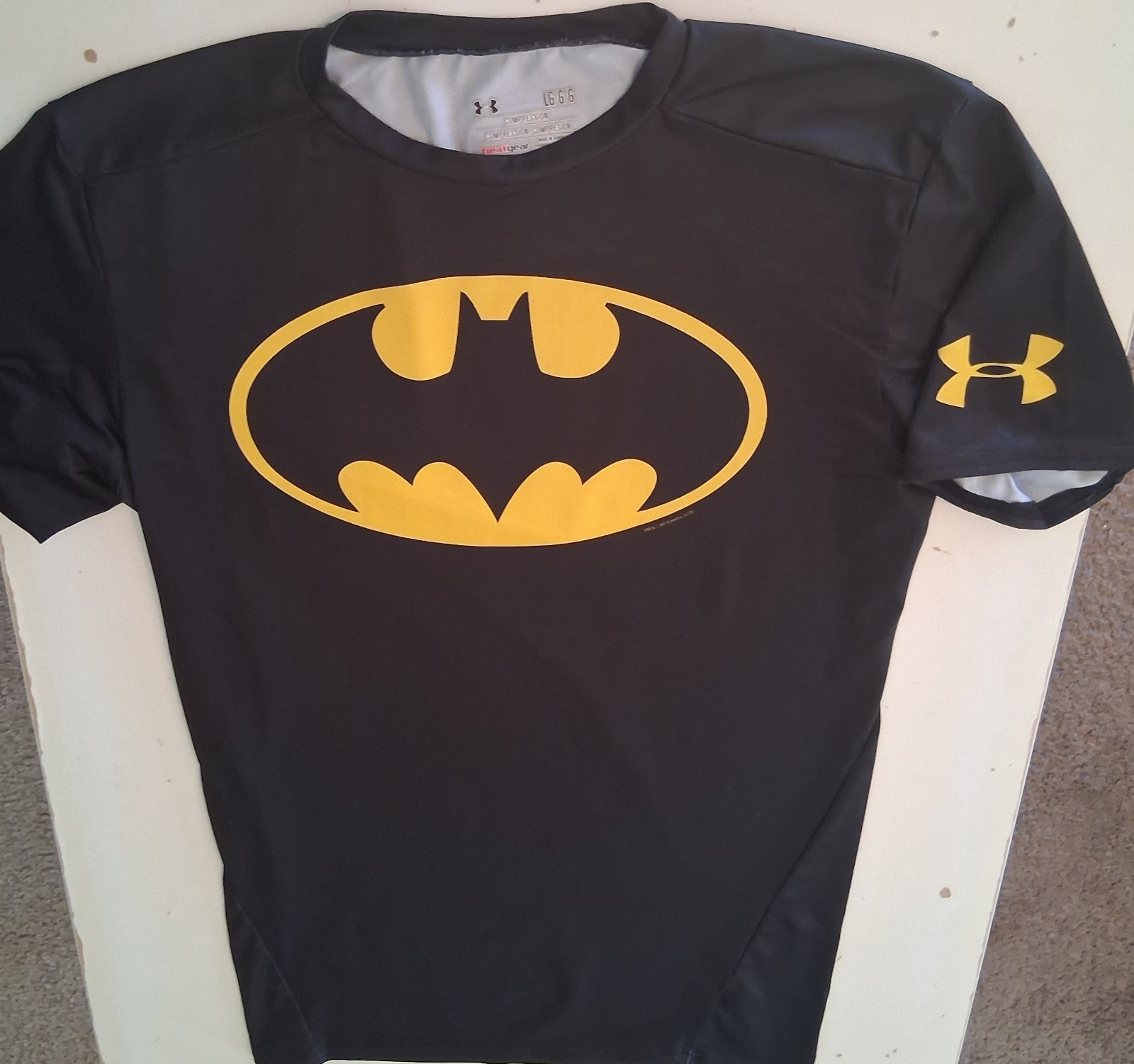 Under Armour DC Comics Batman Large Compression Tee Shirt gallery