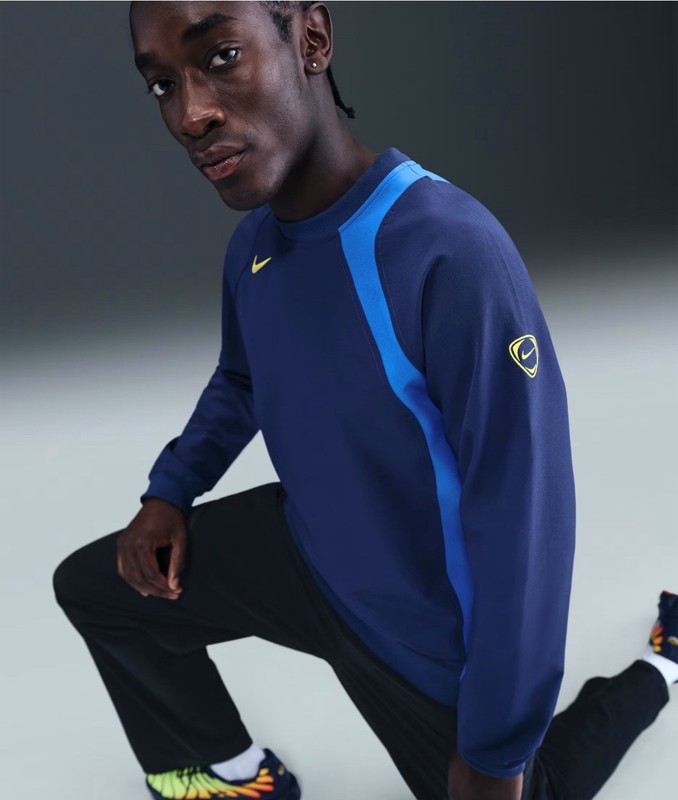 Nike Total 90 Repel Crewneck Top Men's Soccer Sweatshirt Size Medium HQ3397-410 gallery