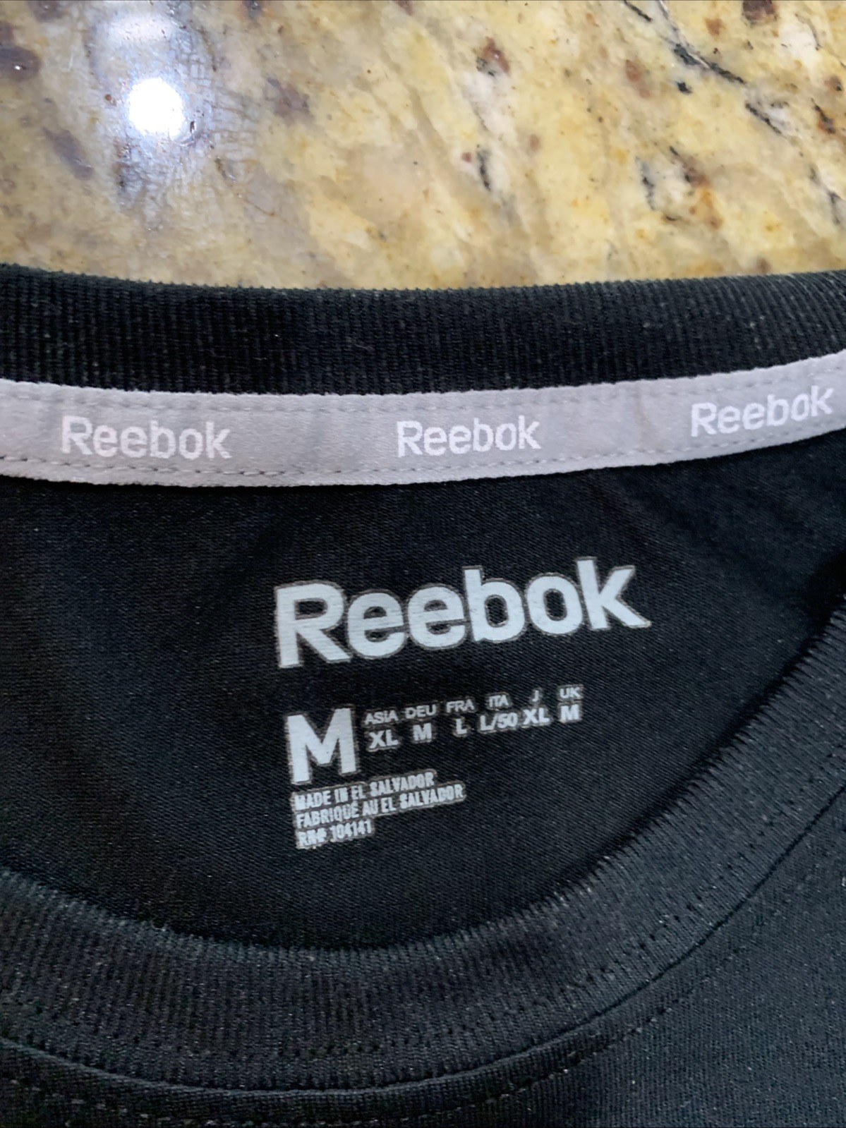 Reebok Shirt Mens Medium M Black Short Sleeve Crew Neck Pullover gallery