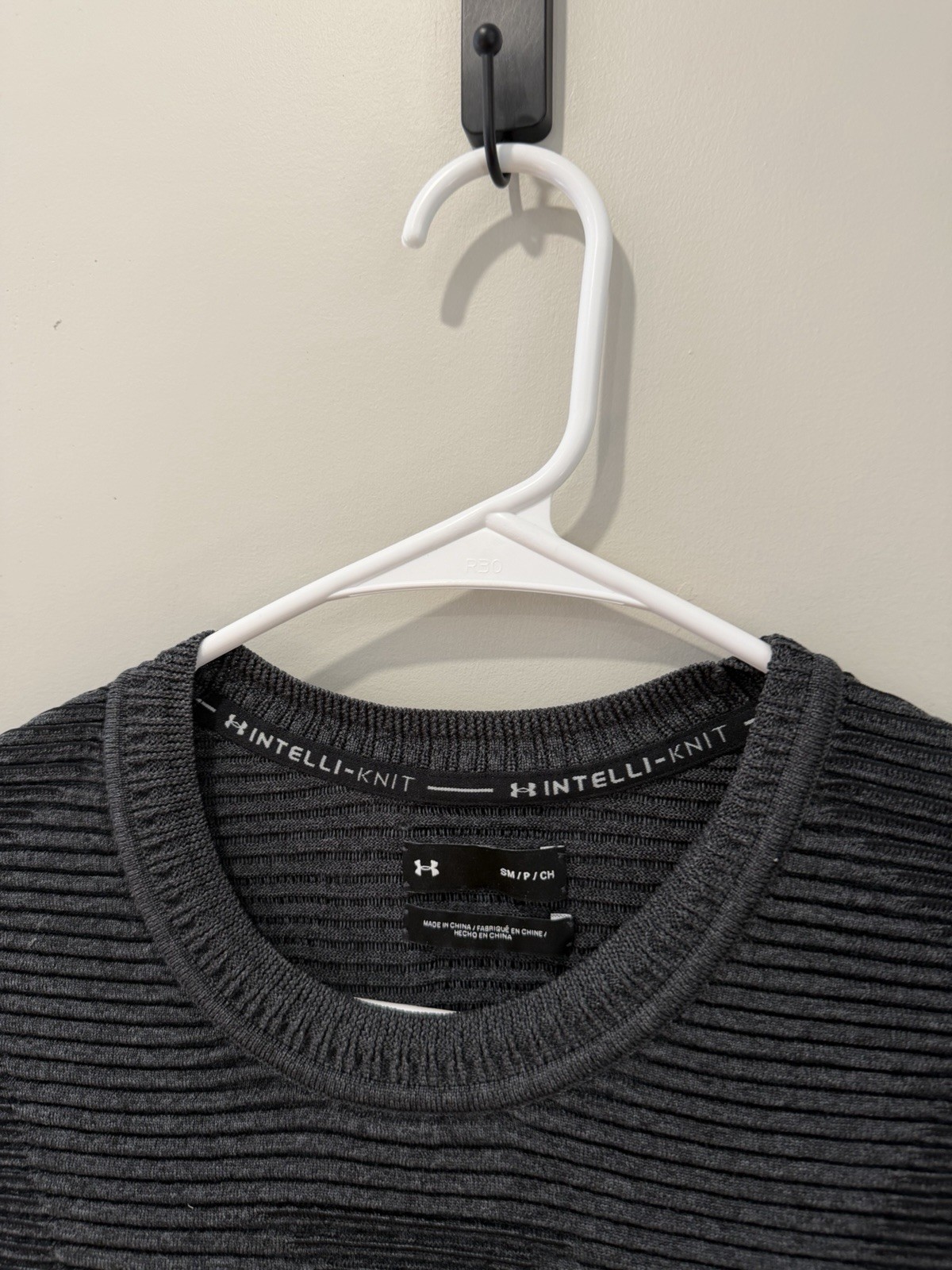 Under Armour IntelliKnit Phantom 2.0 Crew Shirt Layer Top 1354397 Men's Small gallery