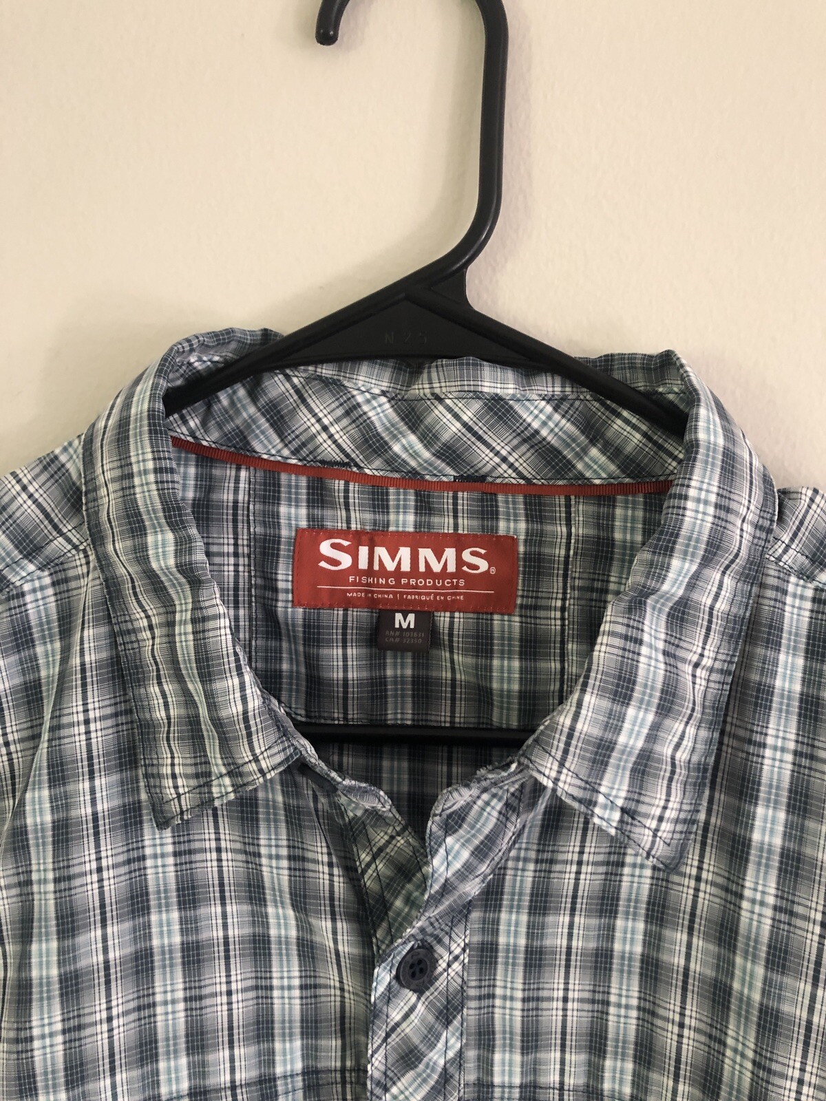 Simms Lightweigh Fishing Shirt Size Medium Nylon Poly Blend Plaid gallery