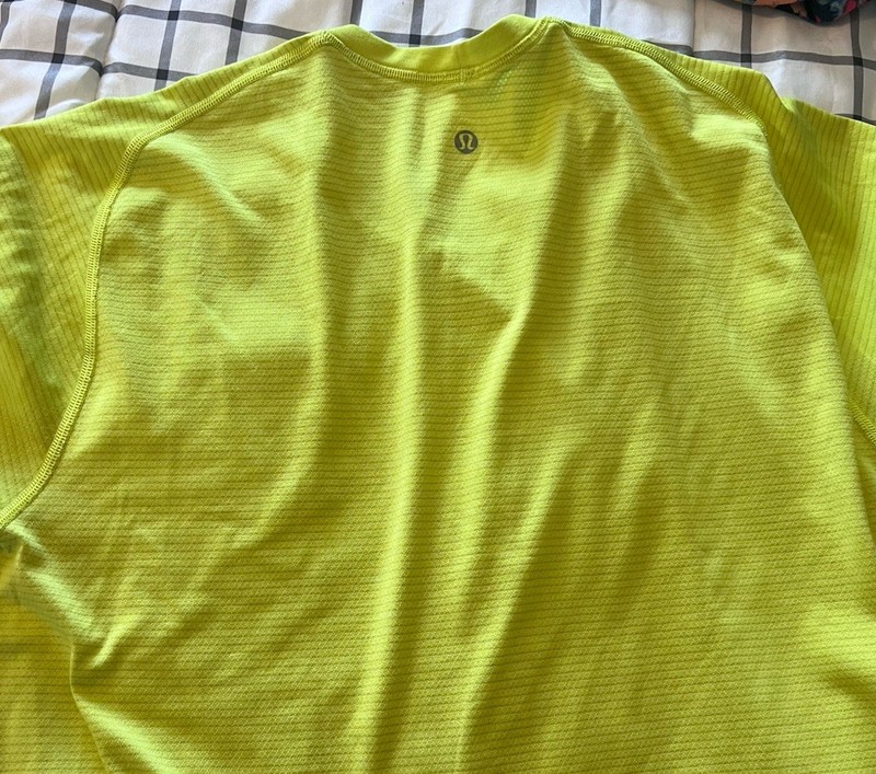 Lululemon Metal Vent Tech Short Sleeve Chartreuse T-Shirt 2.0 Men Sz Large Shirt gallery