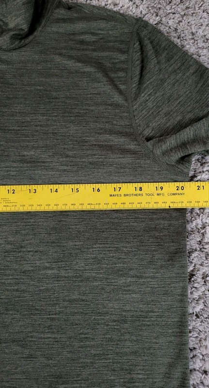 Vuori Ease Performance 1/4 Zip 2.0 Long Sleeve Stretch Green Pullover Size M gallery