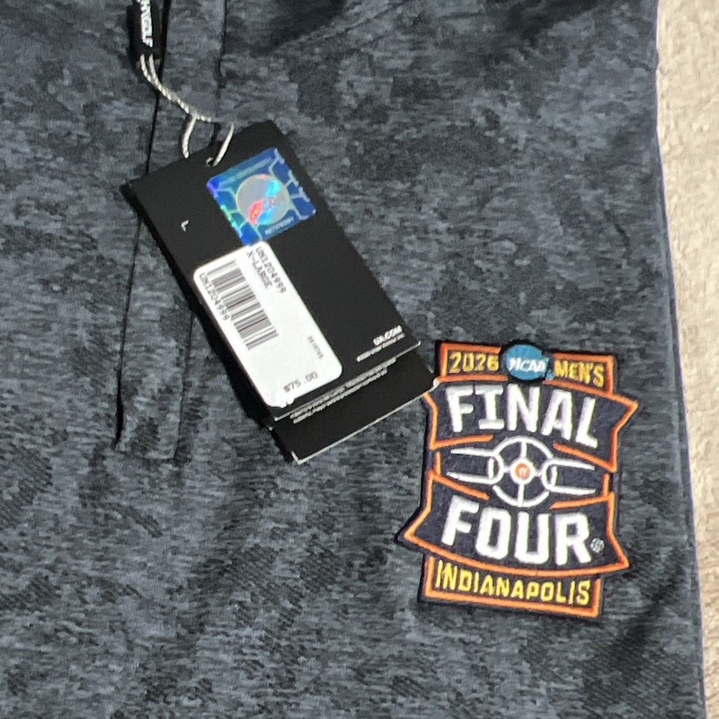 $75 MSRP Under Armour NCAA Final 4 UA Golf Men’s XL Gray Camo 1/4 Zip Pullover gallery