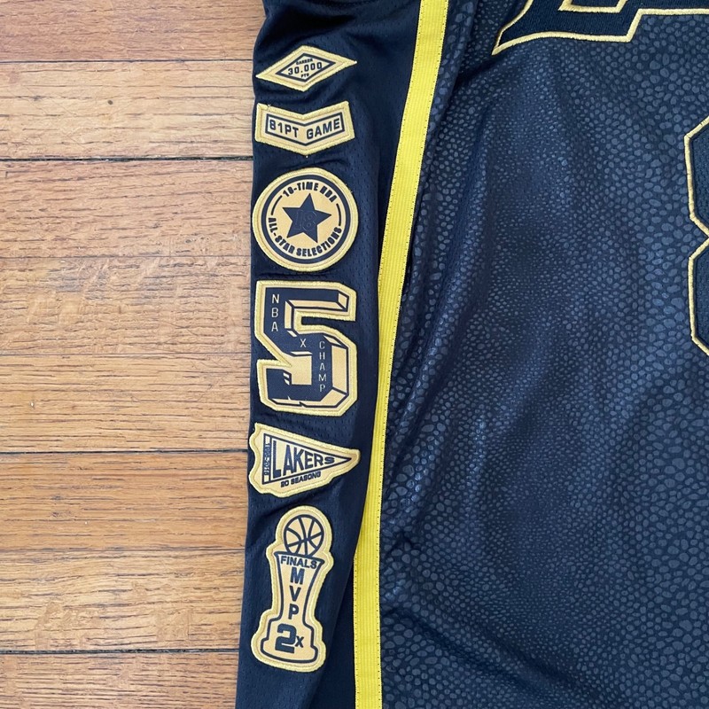 Nike Kobe Bryant Commemorative SnakeSkin Jersey Golden Edition Collectable Sz 48 gallery