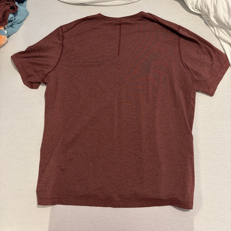 Lululemon Men’s Soft Jersey Short Sleeve Shirt 2XL Heather Red gallery